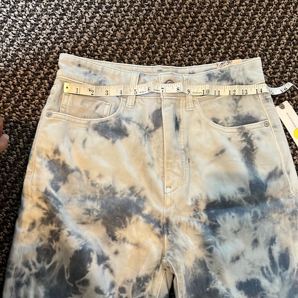 Anthropologie Ultra high rise denim shorts with tags - Picture 4 of 6